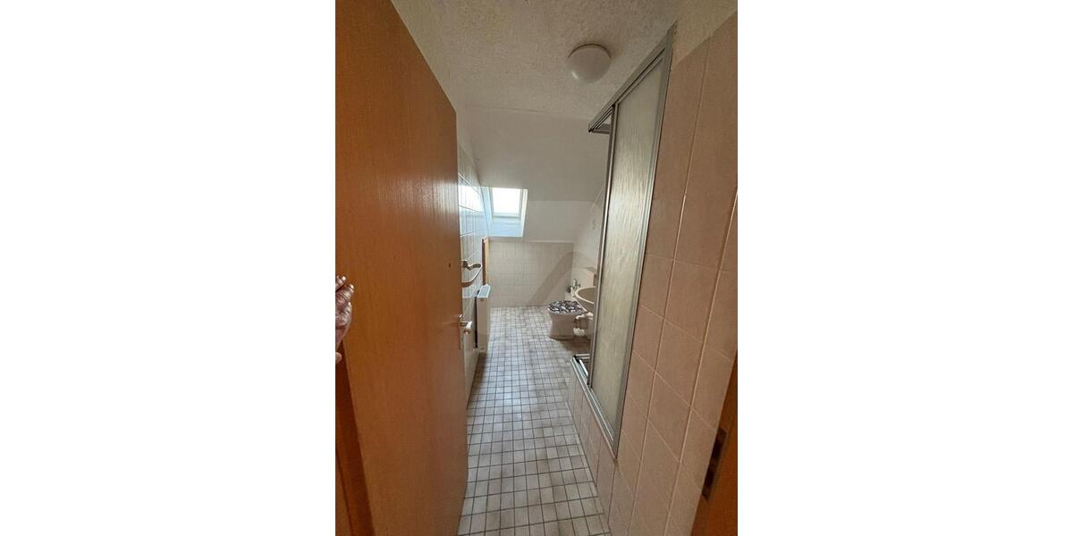 Dachgeschoßwohnung Halver - 2 Zimmer, 50 m&sup2;, 310&euro; | Angebot:26297073