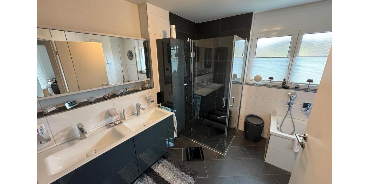 Hochparterre Neckarsulm - 4.5 Zimmer, 122 m&sup2;, 650.000&euro; | Angebot:26095545