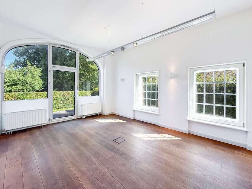 Büro in Eckernförde 3.900 € 300 m²
