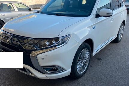 Mitsubishi Outlander 72.000 km 17.500 &euro; Monheim 40789