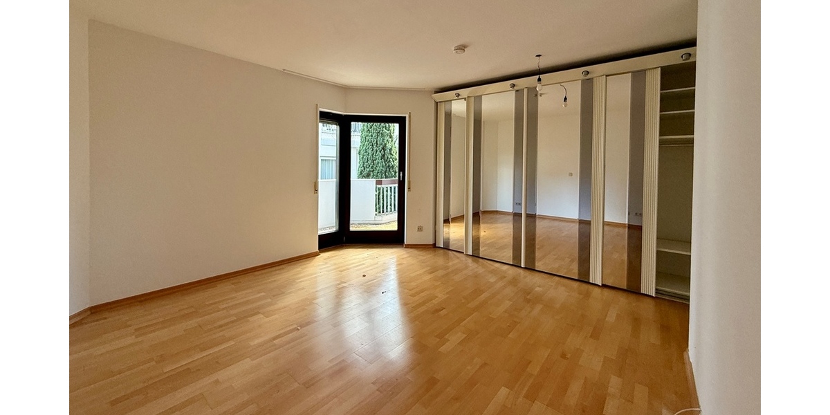 Hochwertige 3-Zimmer-Wohnung mit zwei Balkonen in begehrter Lage von Frankfurt-Sachsenhausen - Etagenwohnung Frankfurt Oberrad | Angebot:27346312