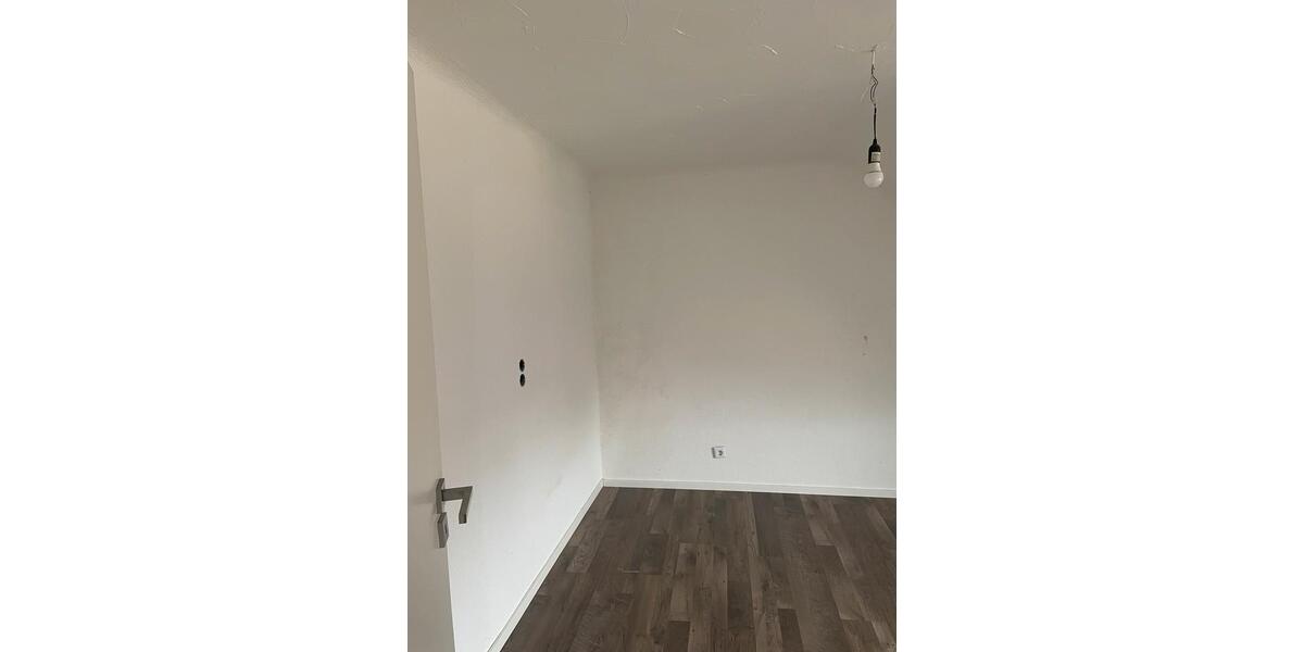 Etagenwohnung Freisen - 1 Zimmer, 55 m&sup2;, 800&euro; | Angebot:25294836