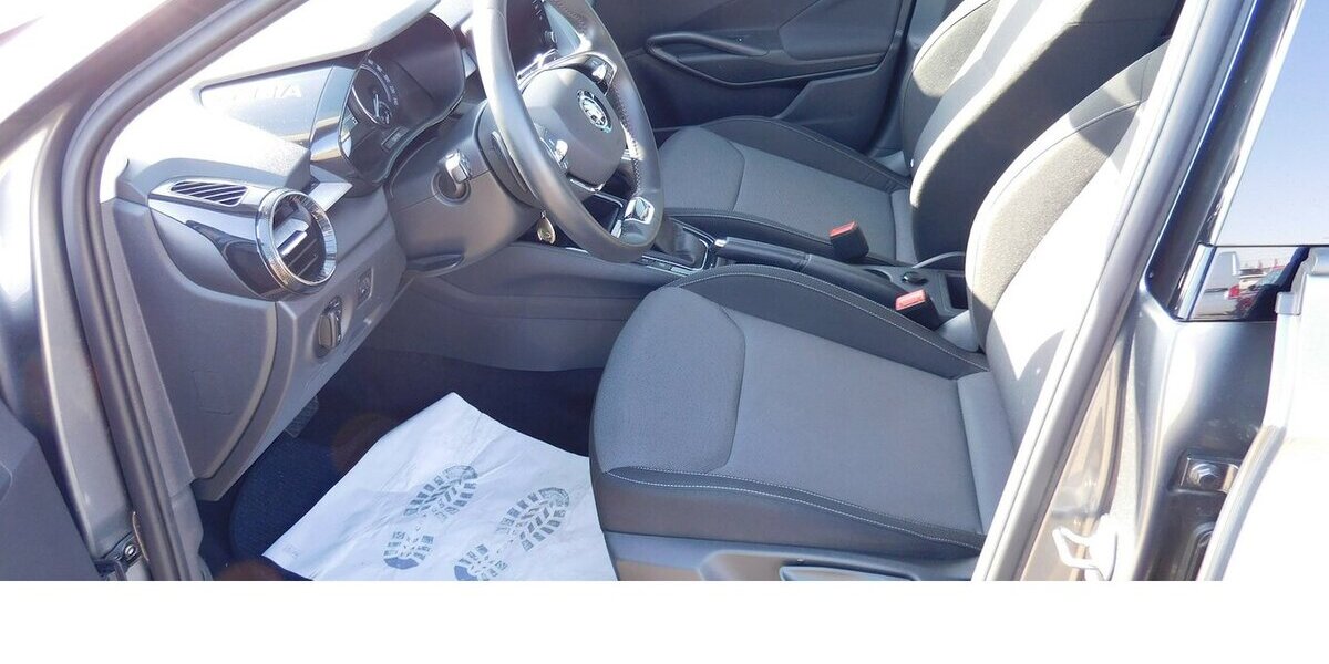 Skoda Fabia 1.0 Ambition TSI BMT DSG Navi Klima 12.500 km 16.990 &euro; Vordorf 38533