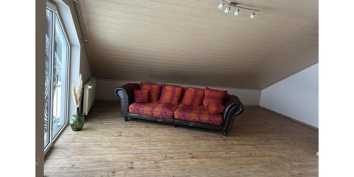 Dachgeschoßwohnung Weilburg - 2 Zimmer, 90 m&sup2;, 850&euro; | Angebot:25403323