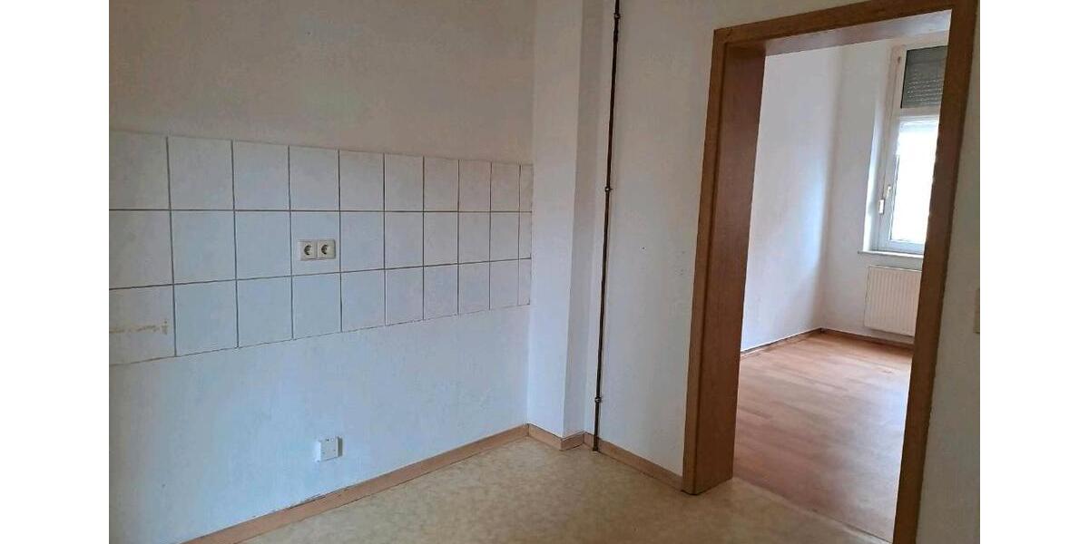 Hochparterre Bernburg (Saale) - 1 Zimmer, 35 m&sup2;, 210&euro; | Angebot:26411637