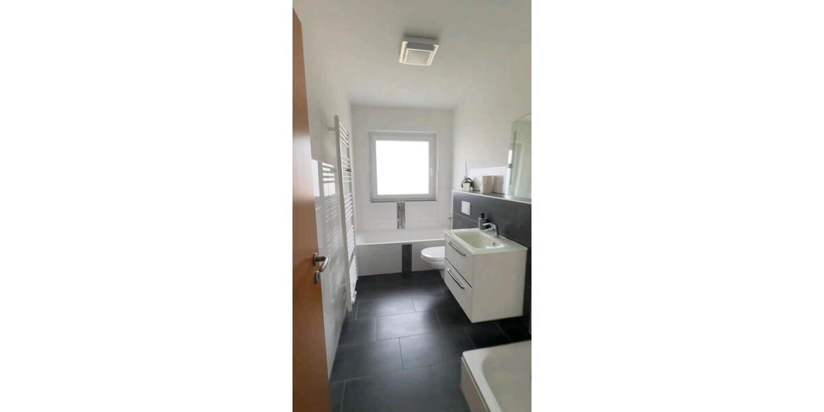 Etagenwohnung Lengede - 3 Zimmer, 80 m&sup2;, 1.100&euro; | Angebot:25383170