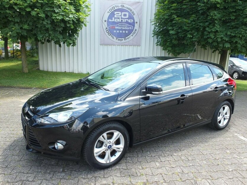 Ford Focus CHAMPIONS EDITION 5-TÜRIG orig.53.215 km ! 53.215 km 8.404 € Köln 50858