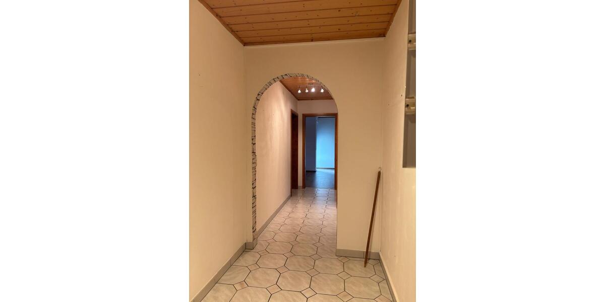 Etagenwohnung Prosselsheim - 3.5 Zimmer, 95 m&sup2;, 700&euro; | Angebot:26313120