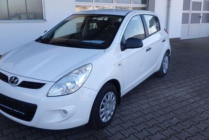 Hyundai i20 111.940 km 3.950 € Heldburg 98663