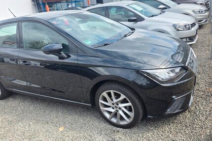Seat Ibiza 33.000 km 11.400 &euro; linden 66851