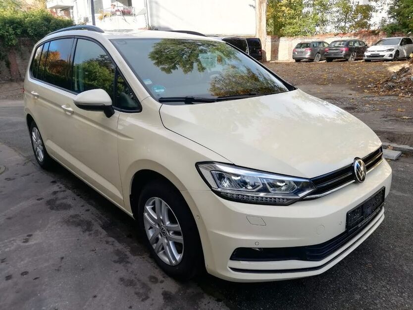 VW Touran 80.000 km 24.900 € Frankfurt (Oder) 15234