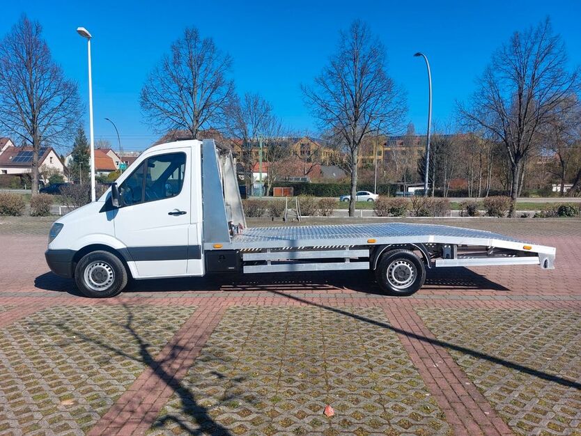 Mercedes-Benz Sprinter 253.668 km 18.900 € Berlin 13055