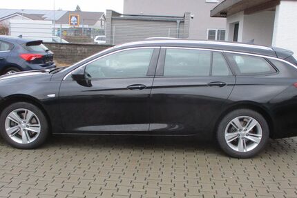 Opel Insignia 136.744 km 12.899 € Babenhausen 64832