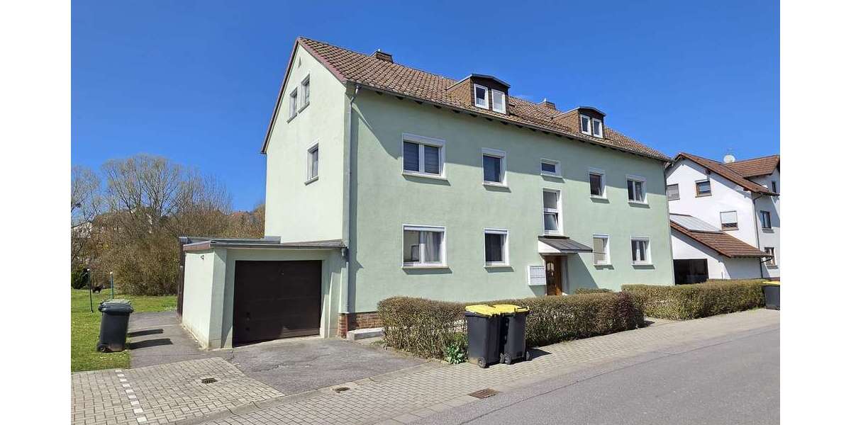 Einfamilienhaus Rödental - 16 Zimmer, 304 m&sup2;, 387.000&euro; | Angebot:26345133
