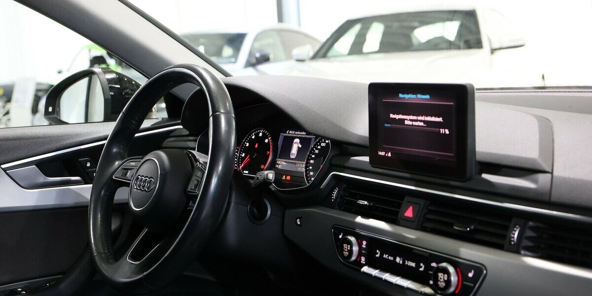 Audi A4 Avant 35 TFSI SPORT / 1.HAND / LED / NAVI+ 108.000 km 19.111 &euro; Hamm 59077