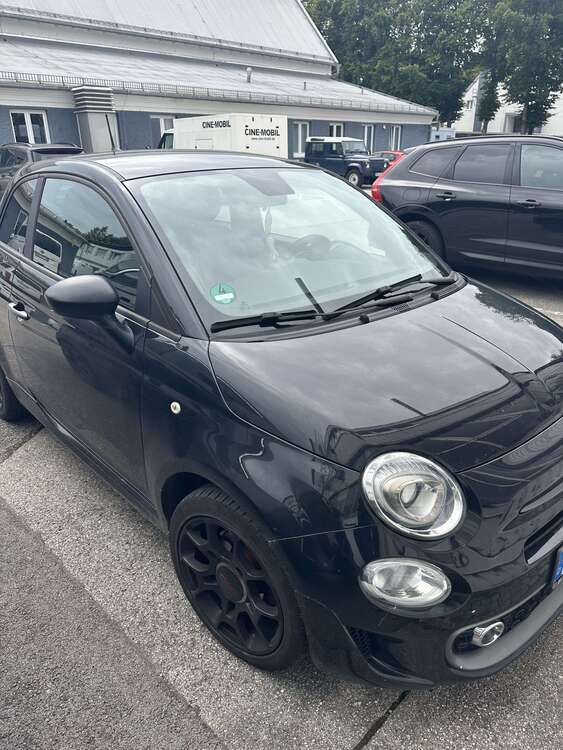 Fiat 500 97.000 km 7.300 € München 81549