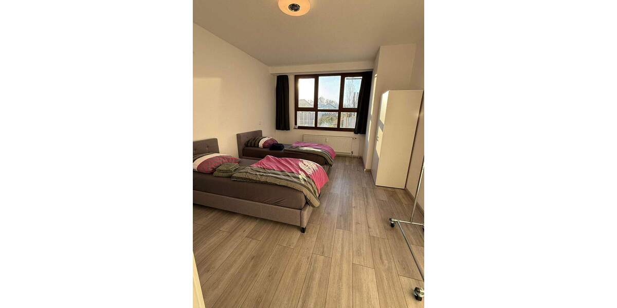 Etagenwohnung Niefern-Öschelbronn Niefern - 5 Zimmer, 130 m&sup2;, 275.000&euro; | Angebot:25780877