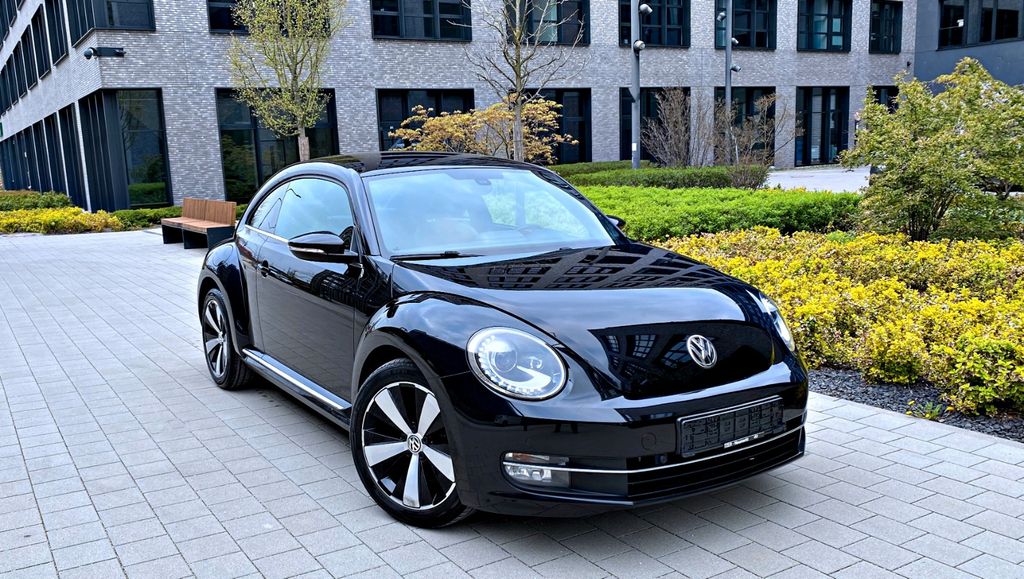VW Beetle 142.000 km 8.900 &euro; Nürnberg 90482