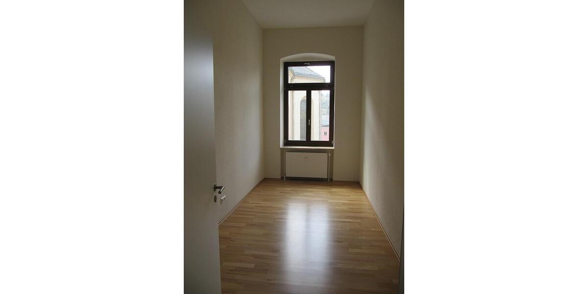 Etagenwohnung Markneukirchen - 5 Zimmer, 139 m&sup2;, 1.100&euro; | Angebot:25487030