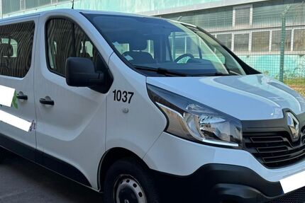 Renault Trafic 190.000 km 8.925 &euro; ACHERN 77855