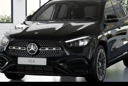 Mercedes-Benz GLA 200 9.900 km 500.000 € München 80636