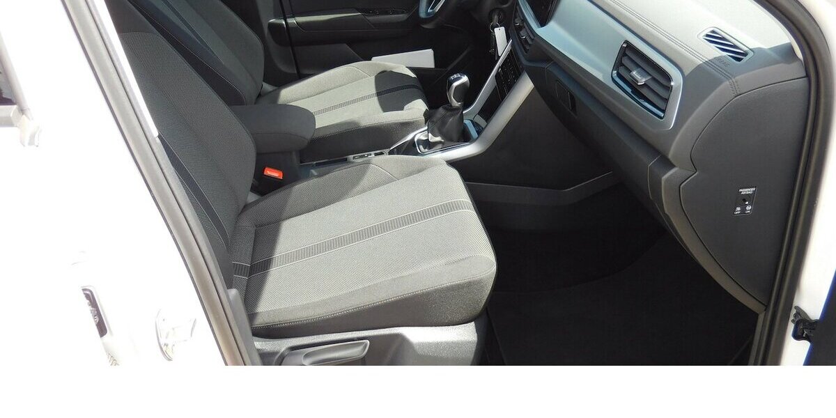 VW T-Roc 1.0 Life TSI BMT Navi Klima 53.000 km 16.990 &euro; Vordorf 38533
