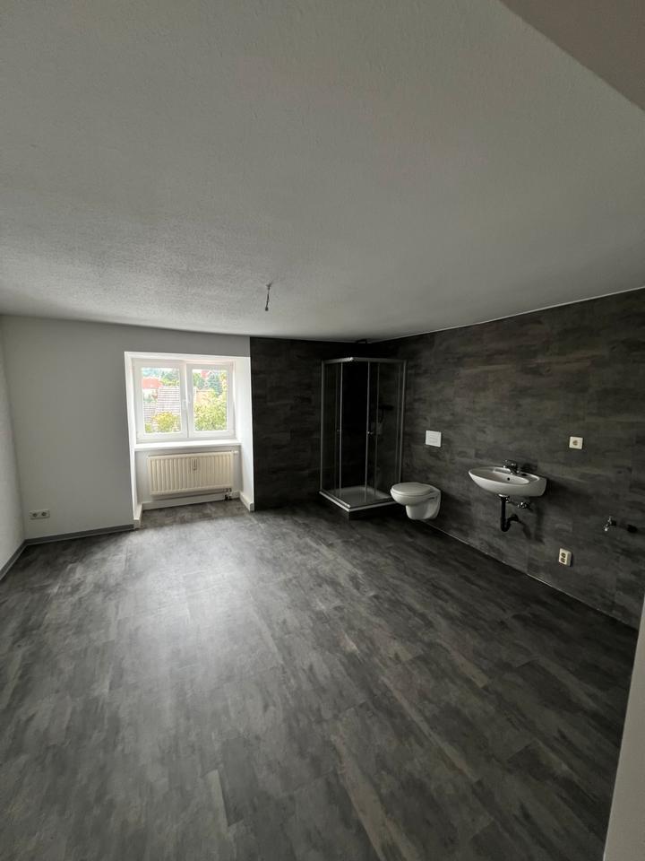 Großzügige 2-Raum-Wohnung mit 87 m²