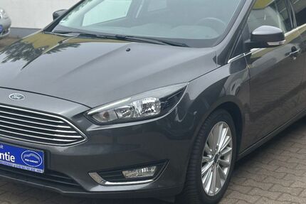 Ford Focus 176.619 km 6.499 &euro; Kernen im Remstal 71394