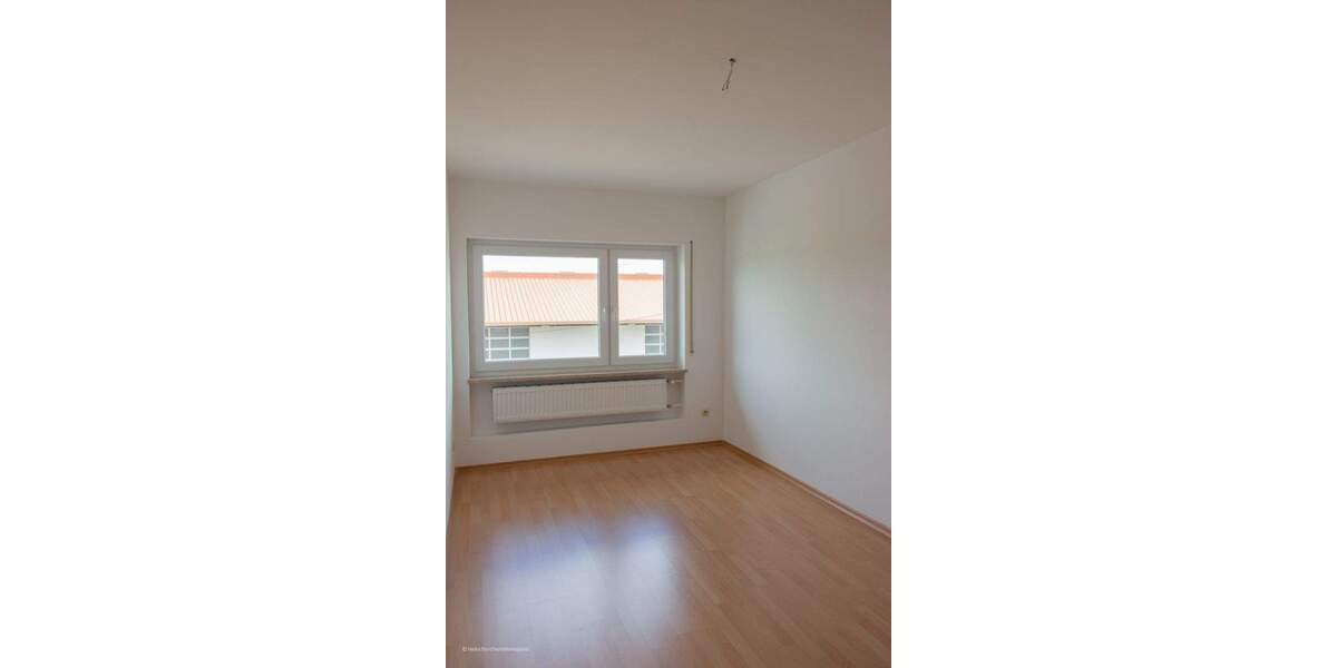 ***Heike Borchers Immobilien***Freundliche Terrassenwohnung mit viel Tageslicht***1. Obergeschoss*** 3 zimmer