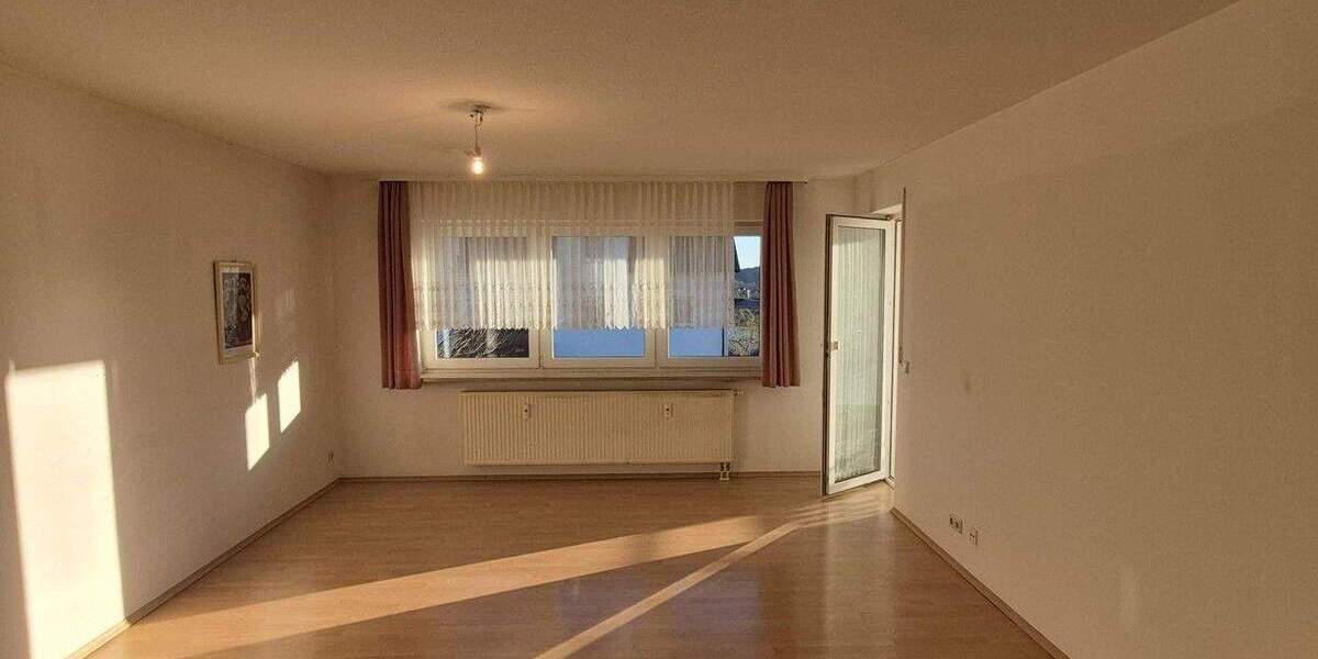 Etagenwohnung Hildburghausen Häselrieth - 3 Zimmer, 87 m&sup2;, 163.000&euro; | Angebot:25821369