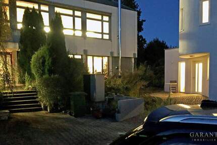 * Loft? * Büro? * Versammlungsort? * Bürogebäude und Wohnen? - Viele Möglichkeiten! zimmer