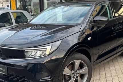 Opel Grandland (X) 10.391 km 26.900 &euro; Herrsching 82211