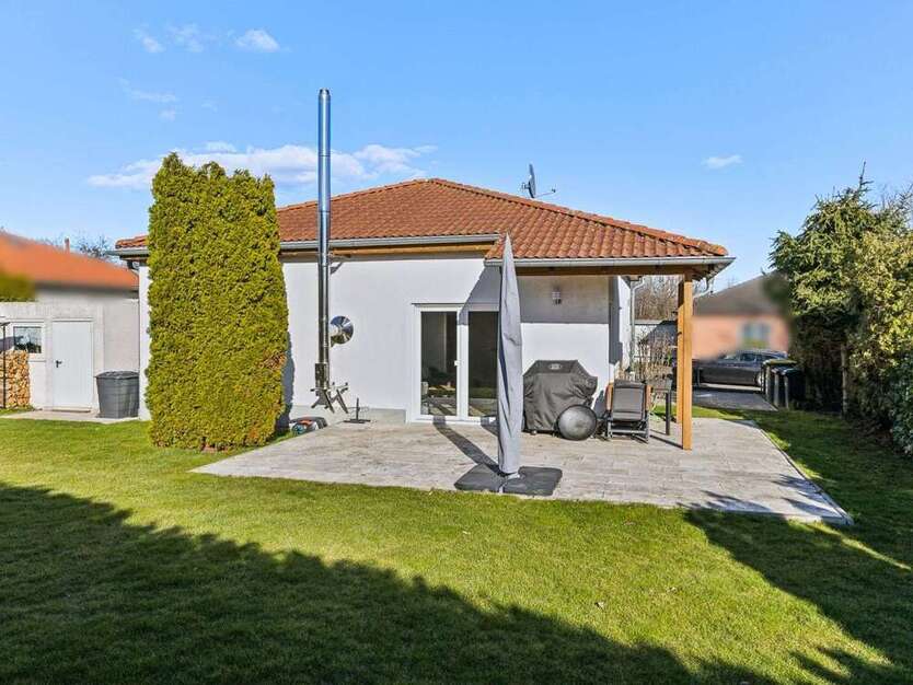 Haus zum Kaufen in Rötha 349.999 € 83 m²