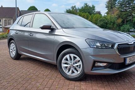 Skoda Fabia 12.800 km 19.990 &euro; Steinheim 32839