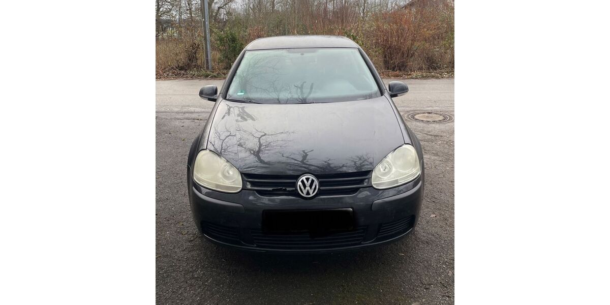 VW Golf 211.000 km 800 &euro; Maisach 82216