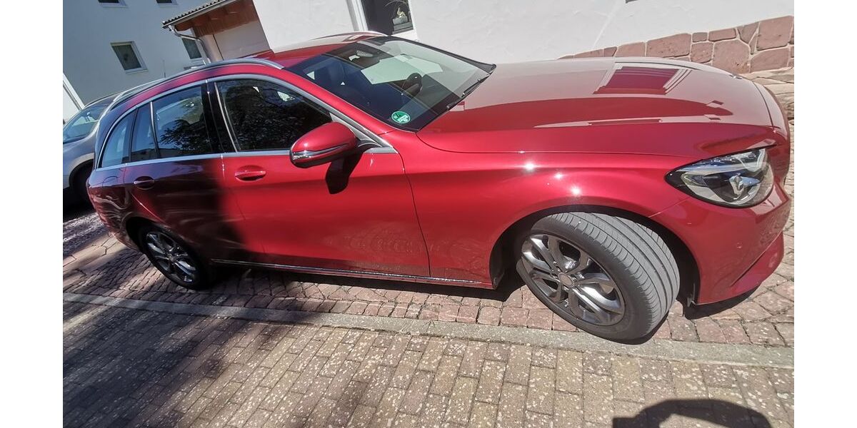 Mercedes-Benz C 200 152.000 km 14.999 &euro; Sommerkahl 63825