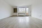 Frisch renovierte 3-Zi.-Whg., EBK, Balkon, Loggia, DG-Raum in zentraler Lage Bremen-Walle