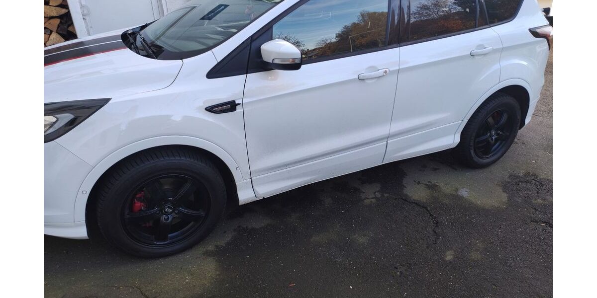 Ford Kuga 115.000 km 12.000 &euro; Freudenberg 57258