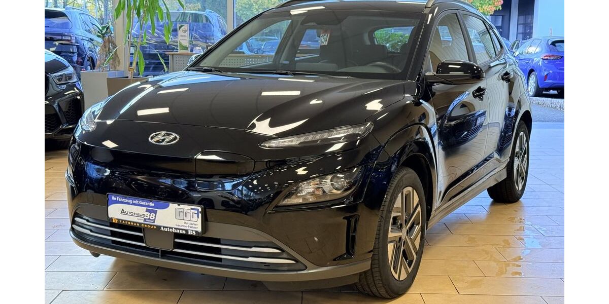 Hyundai KONA 12.306 km 17.500 &euro; Hennef 53773