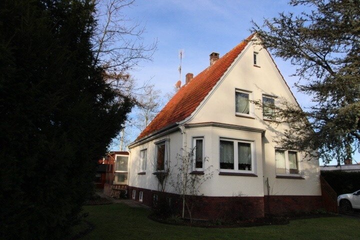 Solides, gepflegtes Einfamilienhaus in Sackgassenlage in Nordenham-Ellwürden