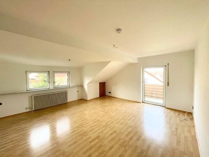 Etagenwohnung Weisendorf - 4 Zimmer, 96 m&sup2;, 775&euro; | Angebot:24112557