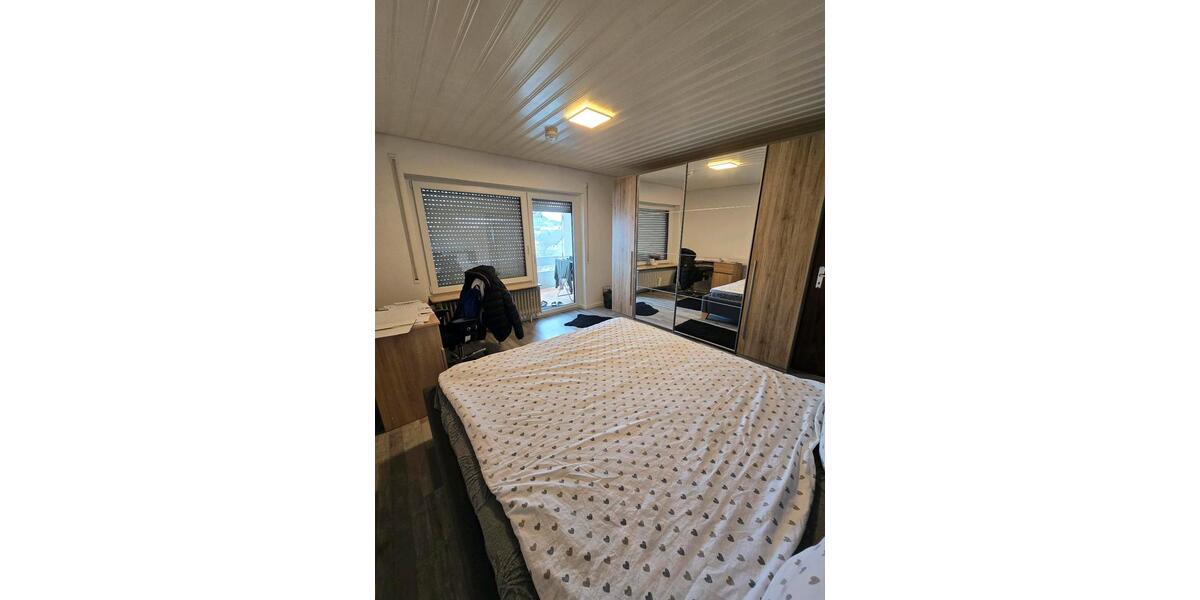 Modernisierte 3-Zimmer Wohnung mit Balkon und Garage zu verkaufen 3 zimmer