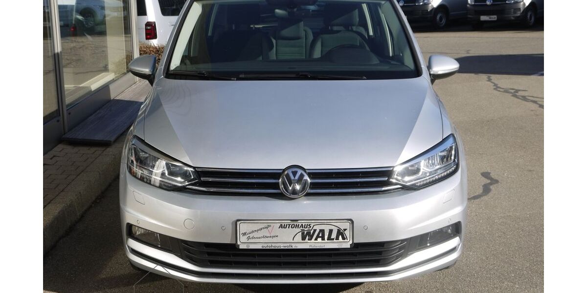 VW Touran 69.891 km 20.690 &euro; Pfullendorf 88630
