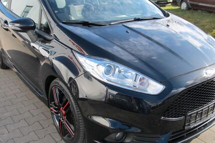 Ford Fiesta 137.727 km 8.250 &euro; Vlotho 32602