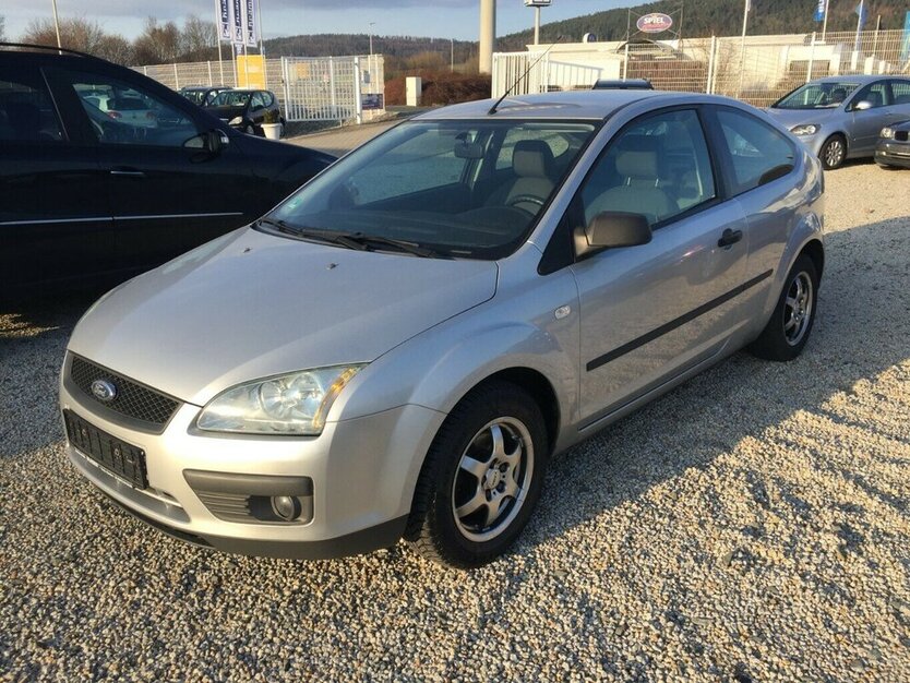 Ford Focus Trend,Klima,ESP, Tüv Neu ! 191.000 km 2.999 € Himmelkron 95502