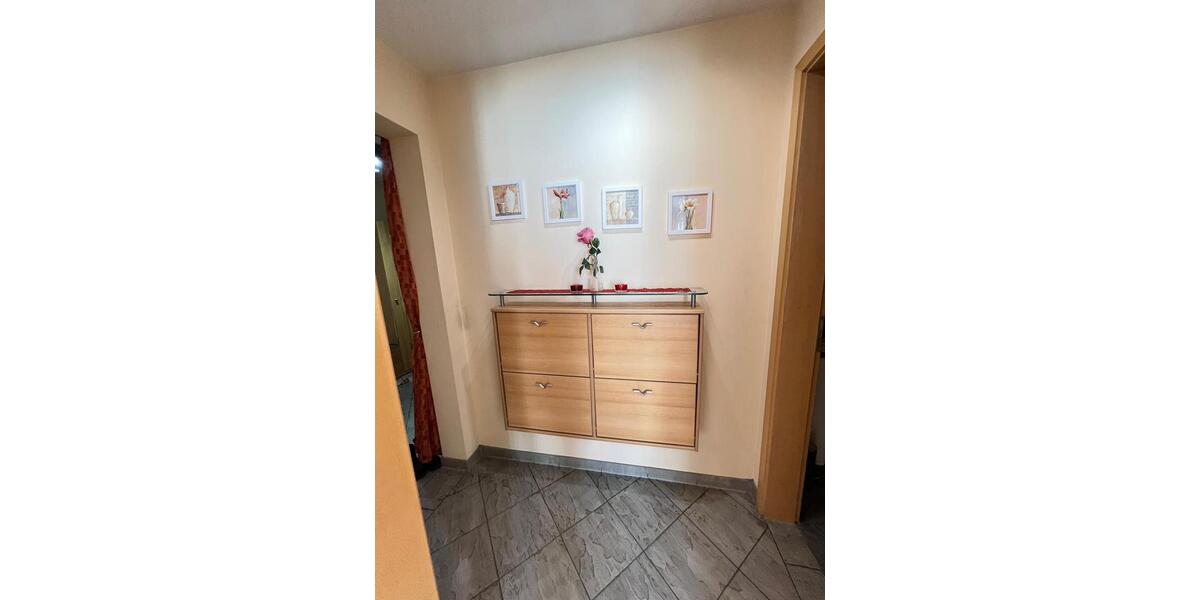 Etagenwohnung Eckental - 2 Zimmer, 66 m&sup2;, 820&euro; | Angebot:26222501