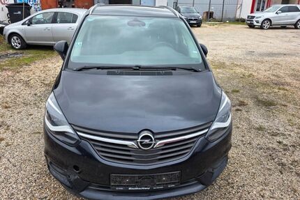 Opel Zafira 232.500 km 3.999 &euro; WITTLICH 54516
