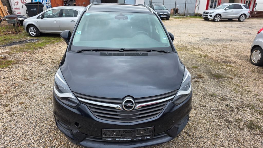 Opel Zafira 232.500 km 3.999 &euro; WITTLICH 54516