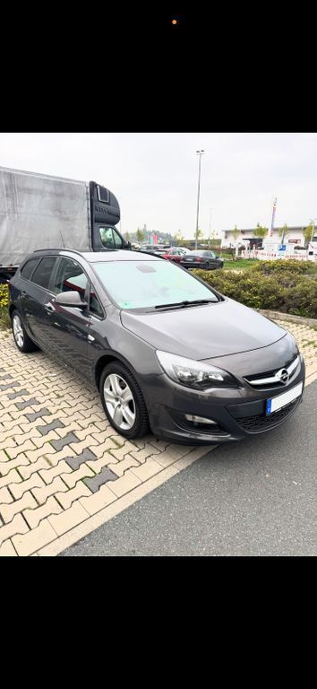 Opel Astra 179.000 km 5.999 € Fussingen 65620