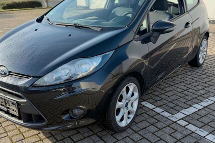 Ford Fiesta 196.650 km 2.450 &euro; Kreuztal 57223
